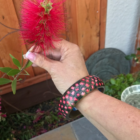 Cloisonné-Style Bracelet EUC! - Picture 2 of 5
